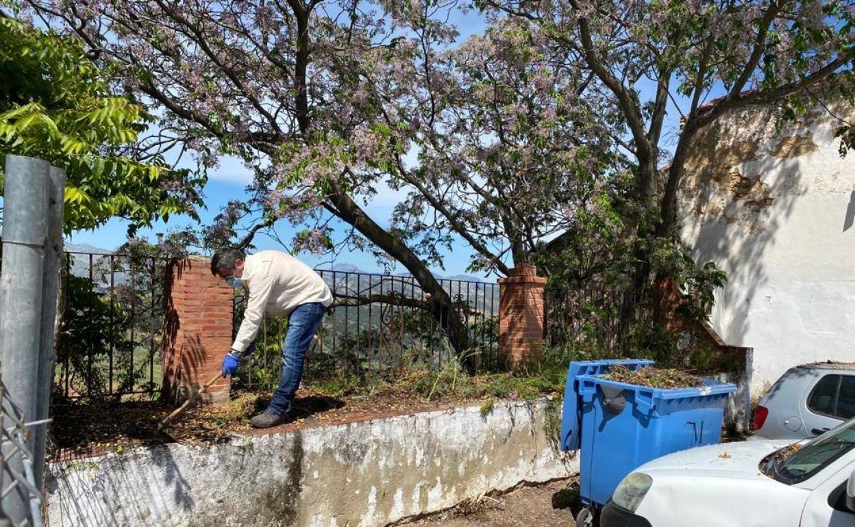 Tráfico realiza mejoras en los aparcamientos del Castillo y el antiguo